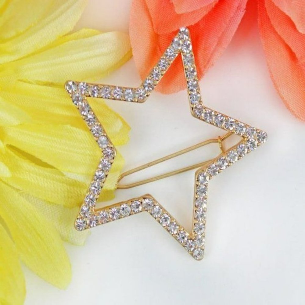 Crave Open Star Snap Hairclip NWT